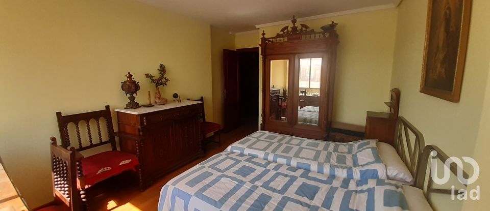 Apartment 4 bedrooms of 111 m² in La Bañeza (24750)