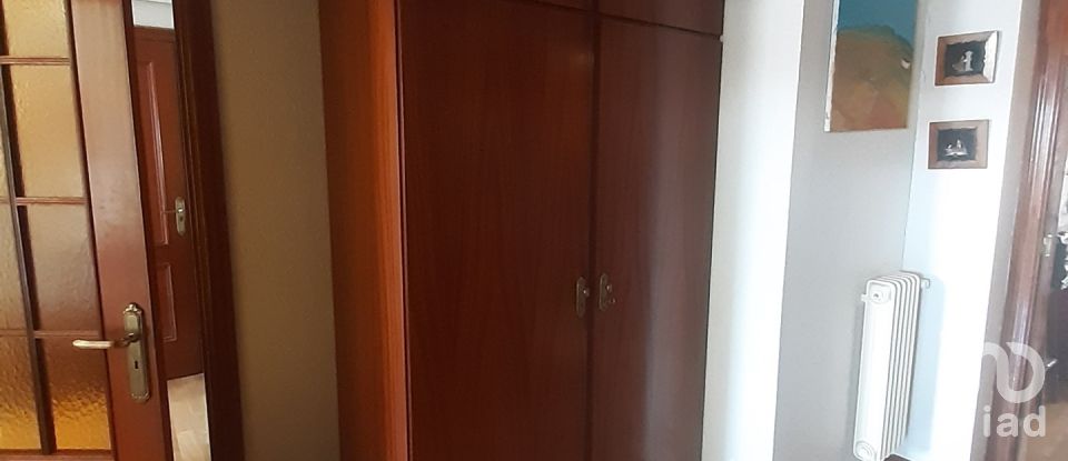 Apartment 4 bedrooms of 111 m² in La Bañeza (24750)