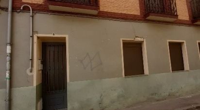 Casa 4 habitaciones de 226 m² en La Bañeza (24750)