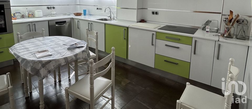 House 3 bedrooms of 220 m² in Medina del Campo (47400)