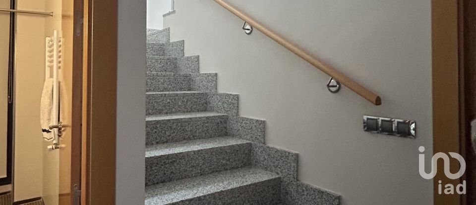 House 3 bedrooms of 220 m² in Medina del Campo (47400)