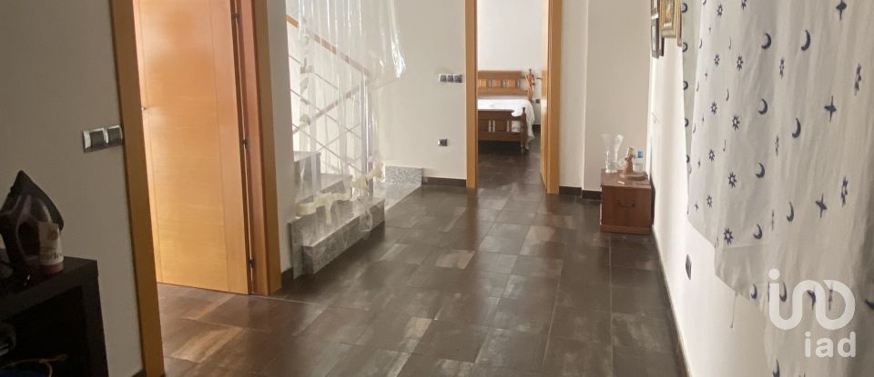 House 3 bedrooms of 220 m² in Medina del Campo (47400)