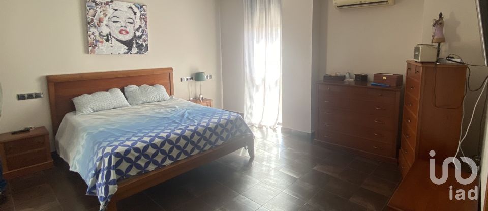 House 3 bedrooms of 220 m² in Medina del Campo (47400)