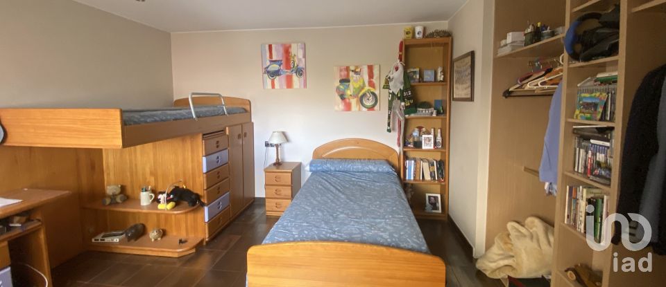 House 3 bedrooms of 220 m² in Medina del Campo (47400)