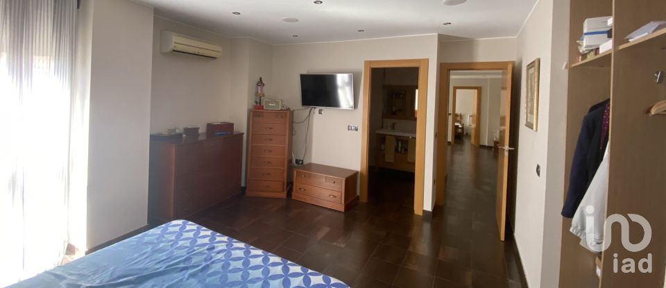 House 3 bedrooms of 220 m² in Medina del Campo (47400)