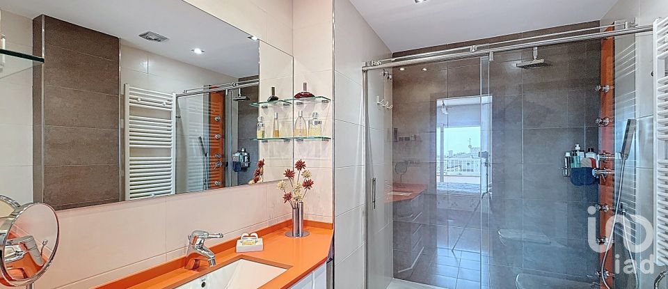 House 5 bedrooms of 400 m² in Pineda de Mar (08397)