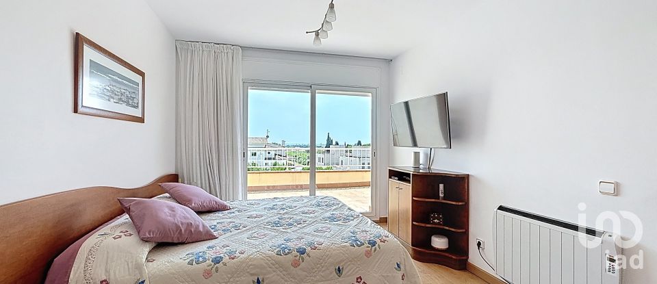 House 5 bedrooms of 400 m² in Pineda de Mar (08397)