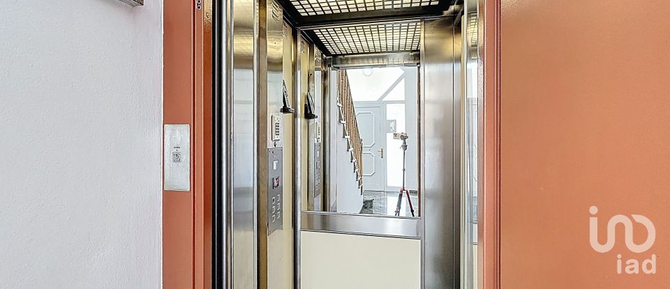 House 5 bedrooms of 400 m² in Pineda de Mar (08397)