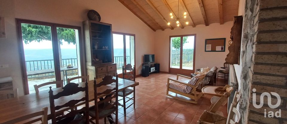 Lodge 3 bedrooms of 200 m² in Mequinenza (50170)