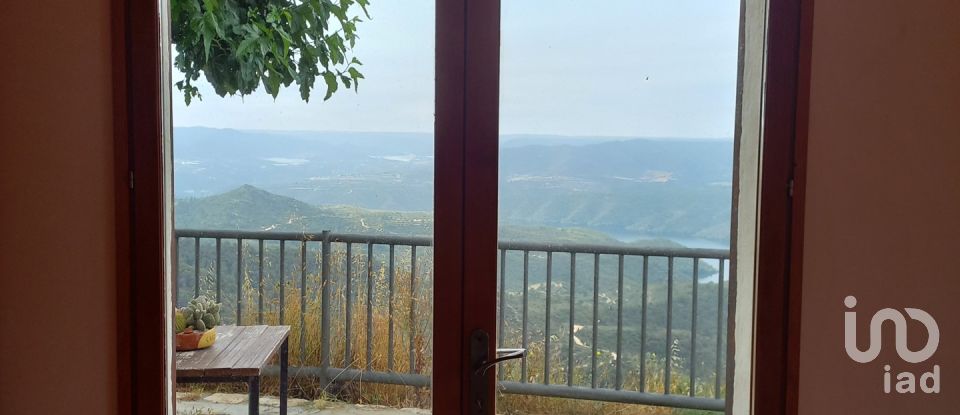 Lodge 3 bedrooms of 200 m² in Mequinenza (50170)