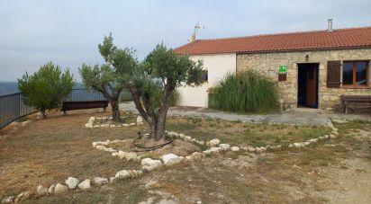 Lodge 3 bedrooms of 200 m² in Mequinenza (50170)