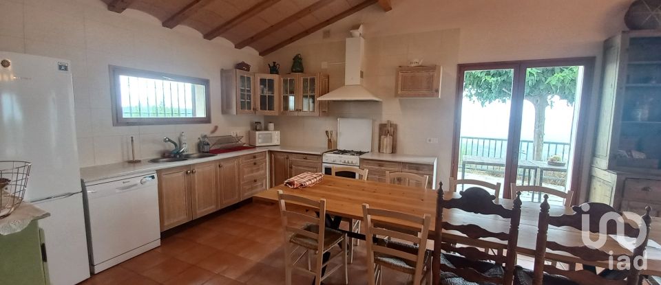Lodge 3 bedrooms of 200 m² in Mequinenza (50170)