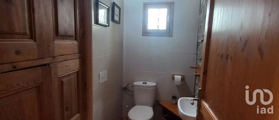 Lodge 3 bedrooms of 200 m² in Mequinenza (50170)