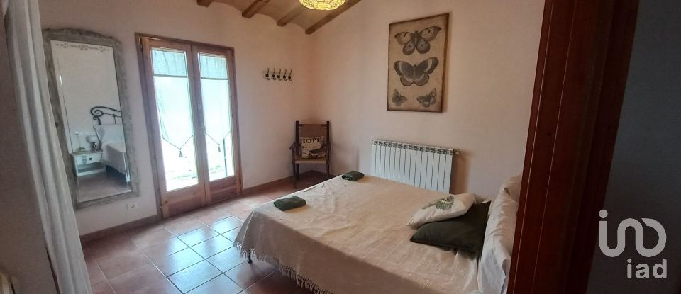 Lodge 3 bedrooms of 200 m² in Mequinenza (50170)
