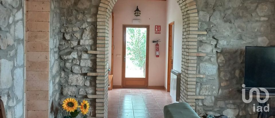 Lodge 3 bedrooms of 200 m² in Mequinenza (50170)