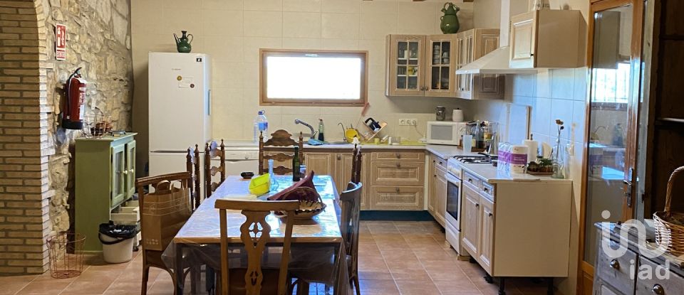 Lodge 3 bedrooms of 200 m² in Mequinenza (50170)