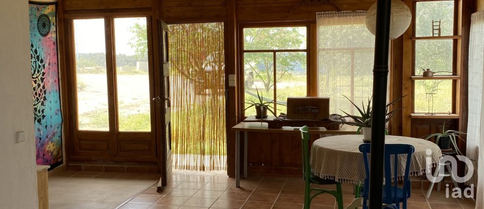 Lodge 3 bedrooms of 200 m² in Mequinenza (50170)