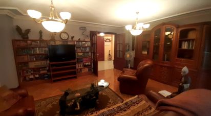 Apartment 4 bedrooms of 148 m² in La Bañeza (24750)