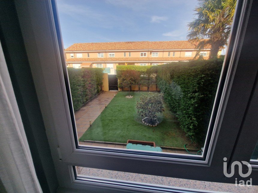 Casa/villa 4 habitacions de 210 m² a Montejos del Camino (24282)