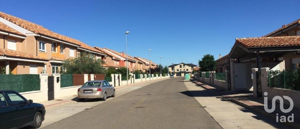 Casa/villa 4 habitacions de 210 m² a Montejos del Camino (24282)