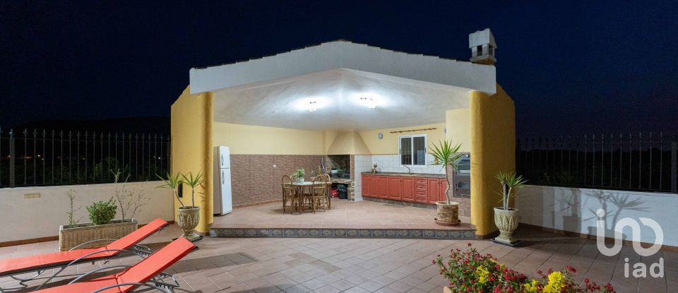 Chalet 5 habitaciones de 477 m² en Correntias Medias (03321)