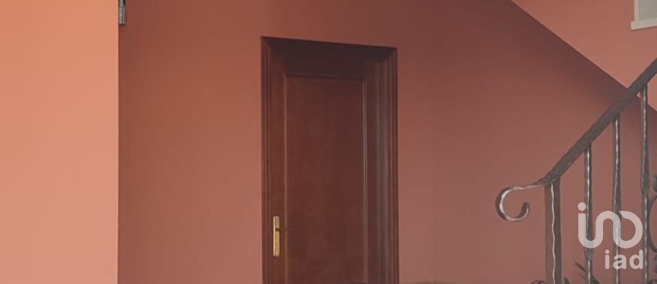 House 3 bedrooms of 361 m² in Cañada Rosal (41439)