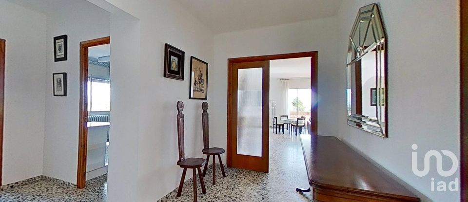 Casa 4 habitaciones de 365 m² en El Molar (43736)