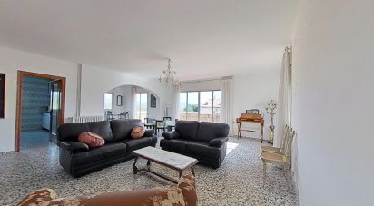 Casa 4 habitaciones de 365 m² en El Molar (43736)