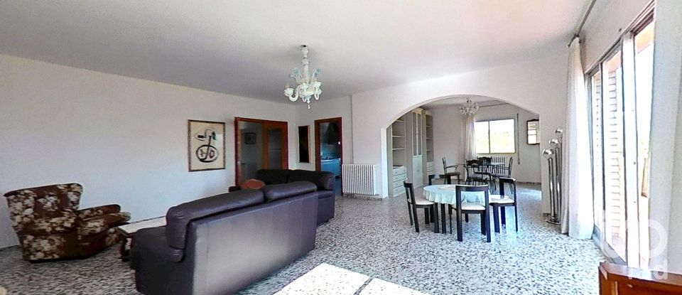 Casa 4 habitaciones de 365 m² en El Molar (43736)