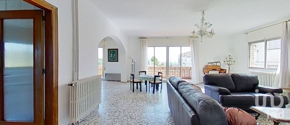 Casa 4 habitaciones de 365 m² en El Molar (43736)