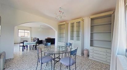 Casa 4 habitaciones de 365 m² en El Molar (43736)