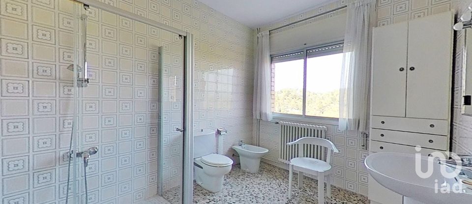 Casa 4 habitaciones de 365 m² en El Molar (43736)