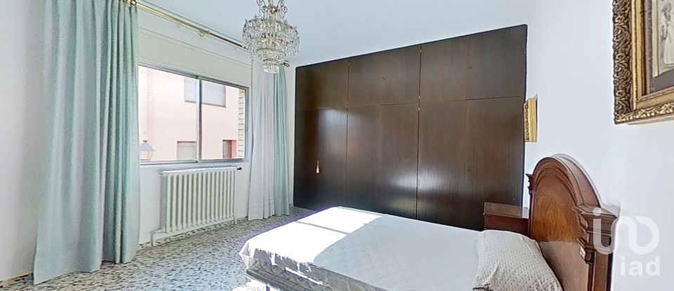 Casa 4 habitaciones de 365 m² en El Molar (43736)