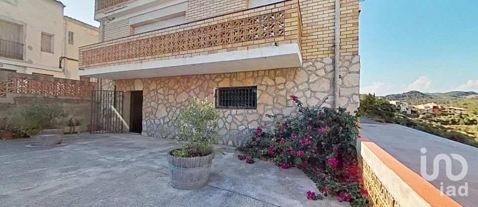 Casa 4 habitaciones de 365 m² en El Molar (43736)