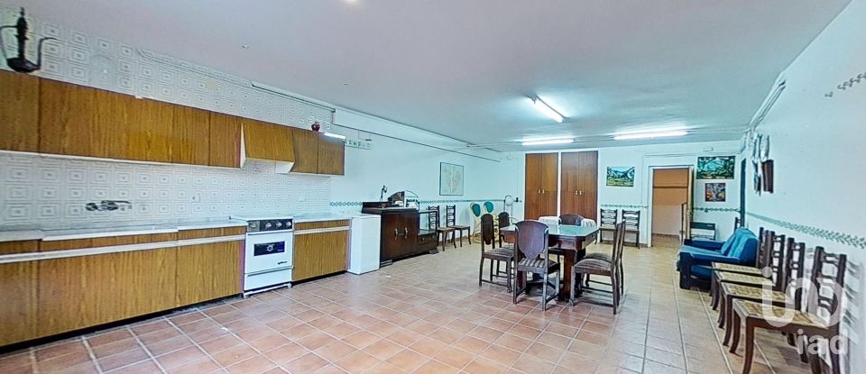 Casa 4 habitaciones de 365 m² en El Molar (43736)