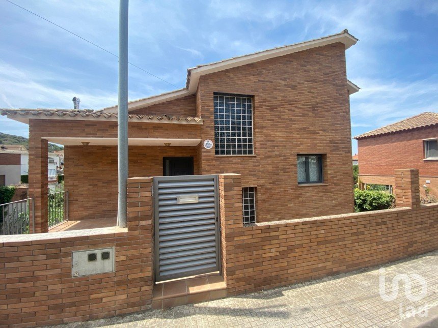 Casa 3 habitacions de 269 m² a Sant Fost de Campsentelles (08105)