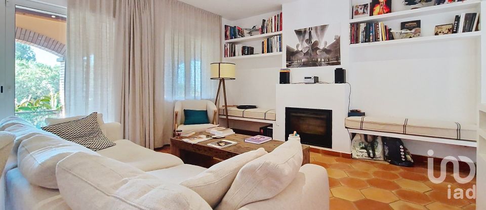 Casa 7 habitacions de 675 m² a Badalona (08916)