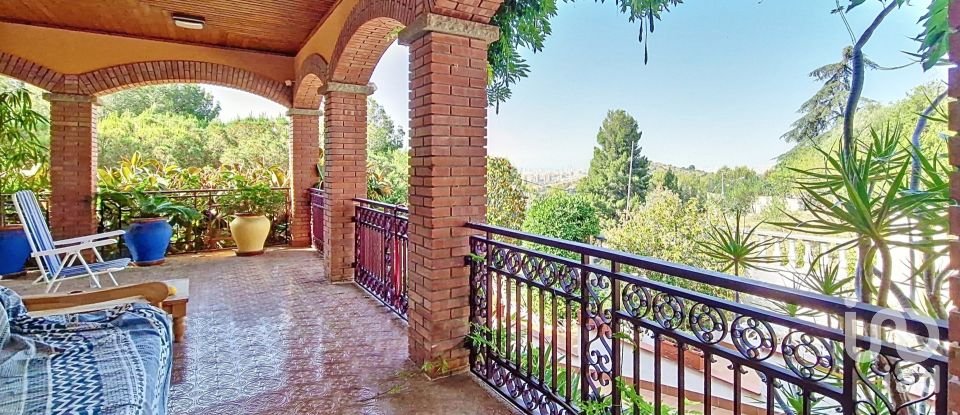 Casa 7 habitacions de 675 m² a Badalona (08916)