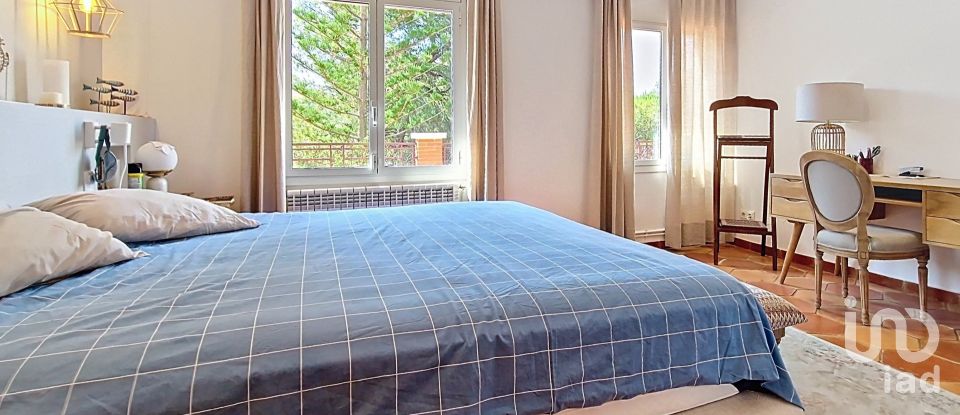 Casa 7 habitacions de 675 m² a Badalona (08916)