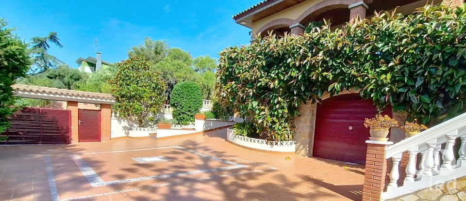 Casa 7 habitacions de 675 m² a Badalona (08916)