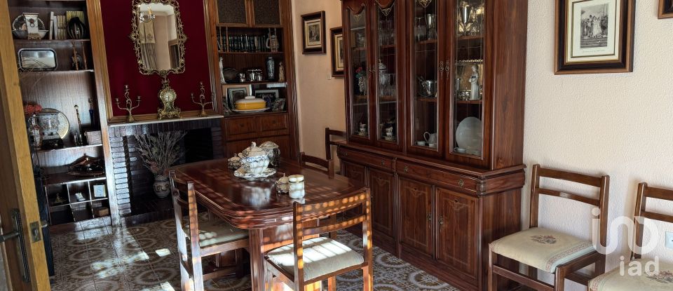 Cottage 4 bedrooms of 658 m² in Cala (21270)