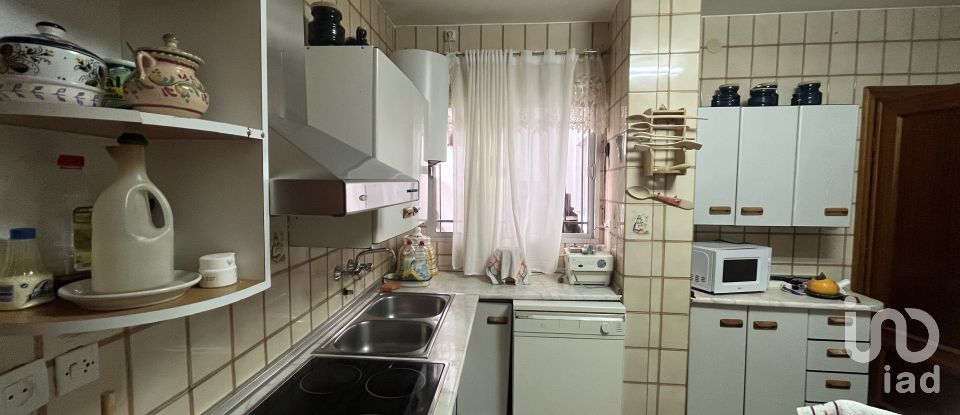 Cottage 4 bedrooms of 658 m² in Cala (21270)