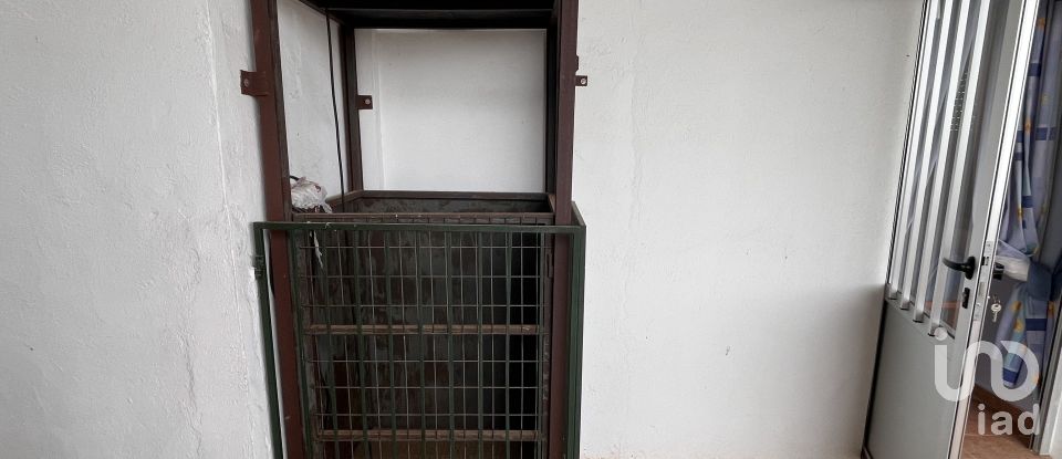 Cottage 4 bedrooms of 658 m² in Cala (21270)