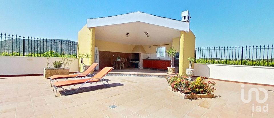 Chalet 5 habitaciones de 477 m² en Correntias Medias (03321)