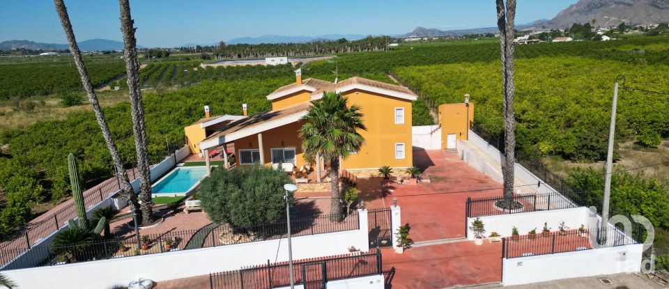 Chalet 5 habitaciones de 477 m² en Correntias Medias (03321)