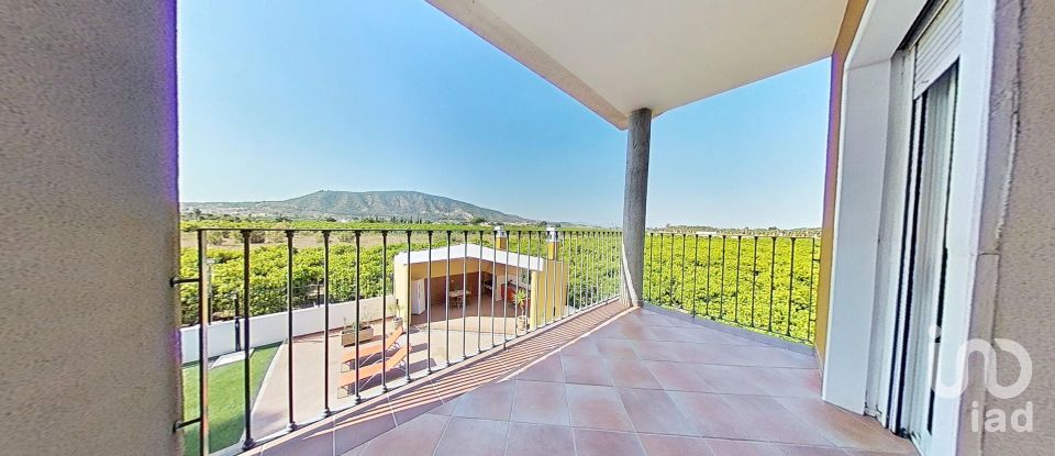 Chalet 5 habitaciones de 477 m² en Correntias Medias (03321)