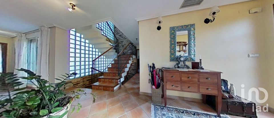 Chalet 5 habitaciones de 477 m² en Correntias Medias (03321)