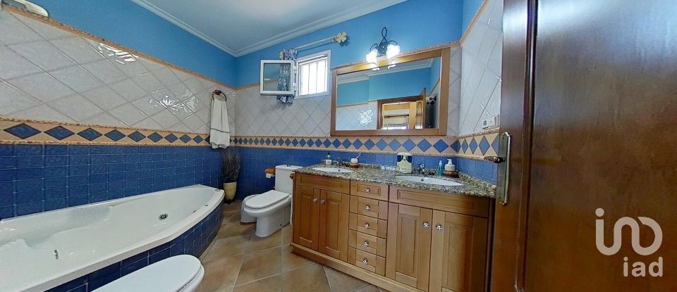 Chalet 5 habitaciones de 477 m² en Correntias Medias (03321)