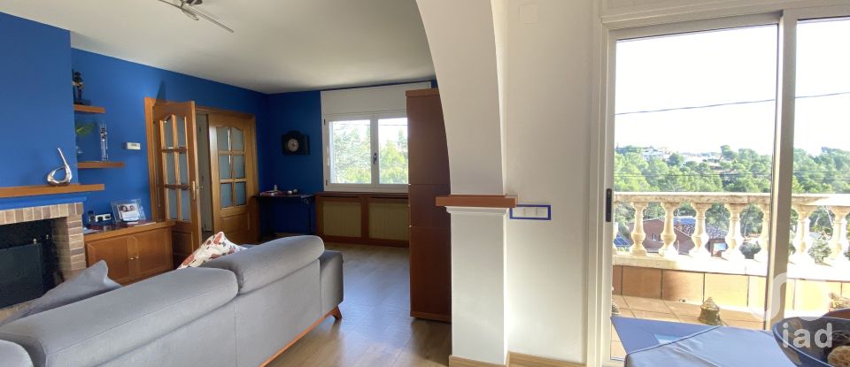 House 4 bedrooms of 210 m² in Rubí (08191)