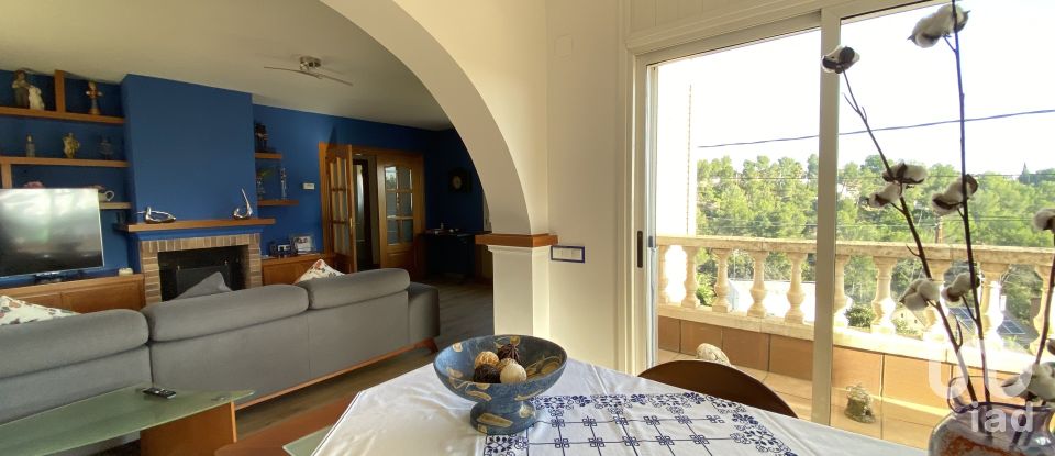 House 4 bedrooms of 210 m² in Rubí (08191)